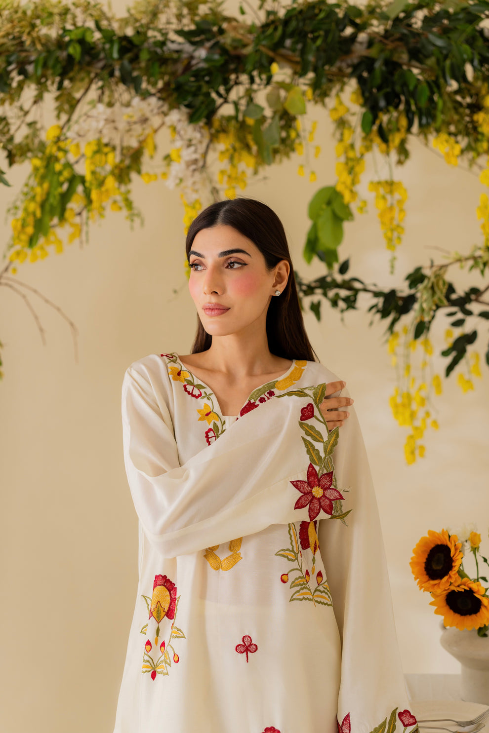 Tia Embroidered 3-Piece